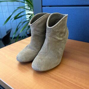 Aldo light tan suede booties size 7 with 3" heel